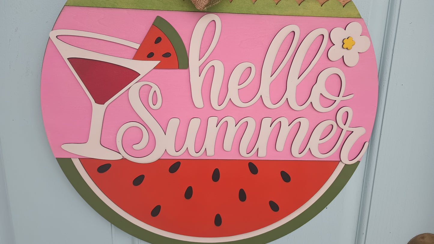 Round 18 inch summer door sign with festive colors