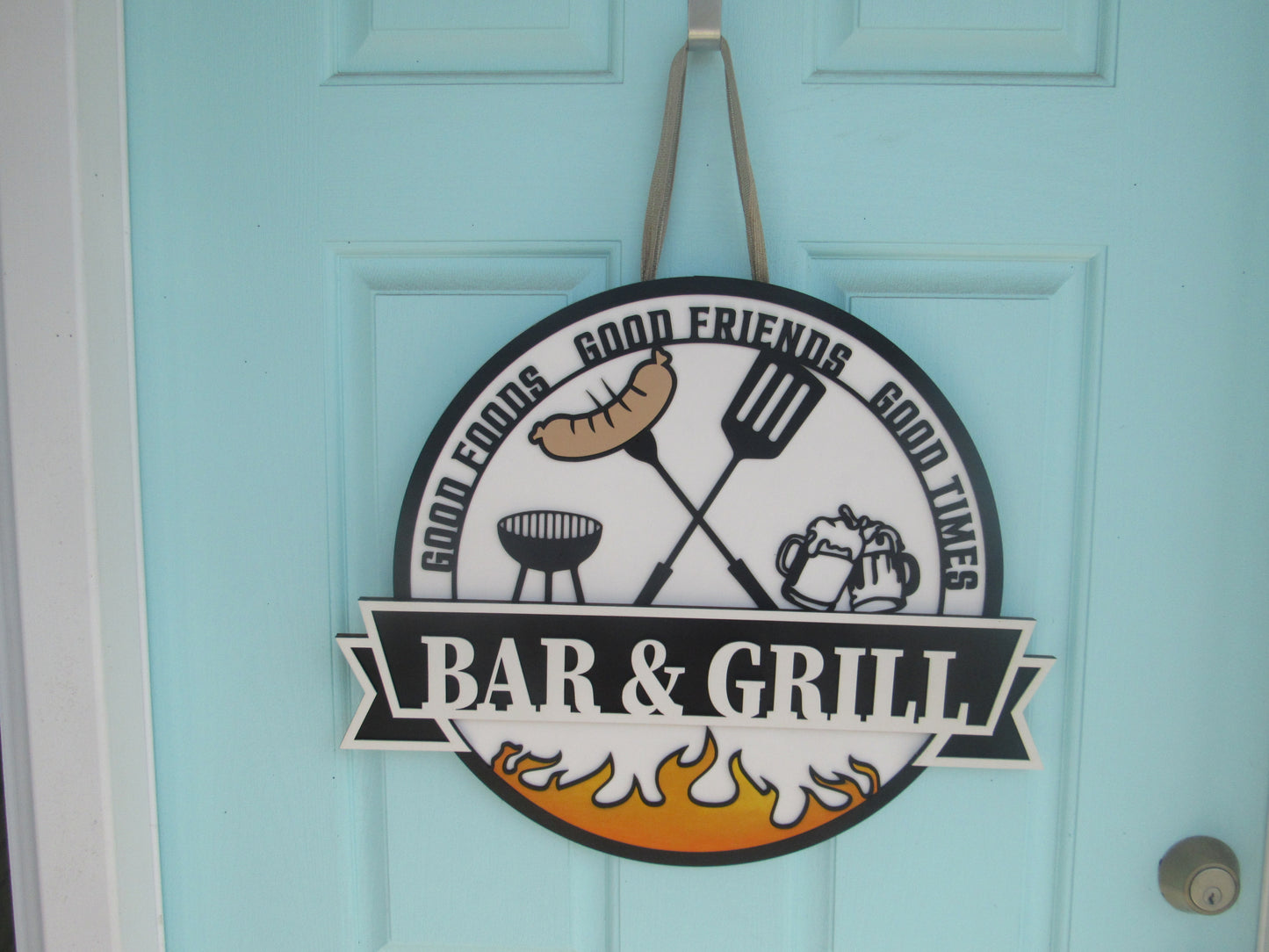 Bar & Grill Hanging Sign – Outdoor BBQ Wall Decor for Patio, Man Cave, Backyard Kitchen