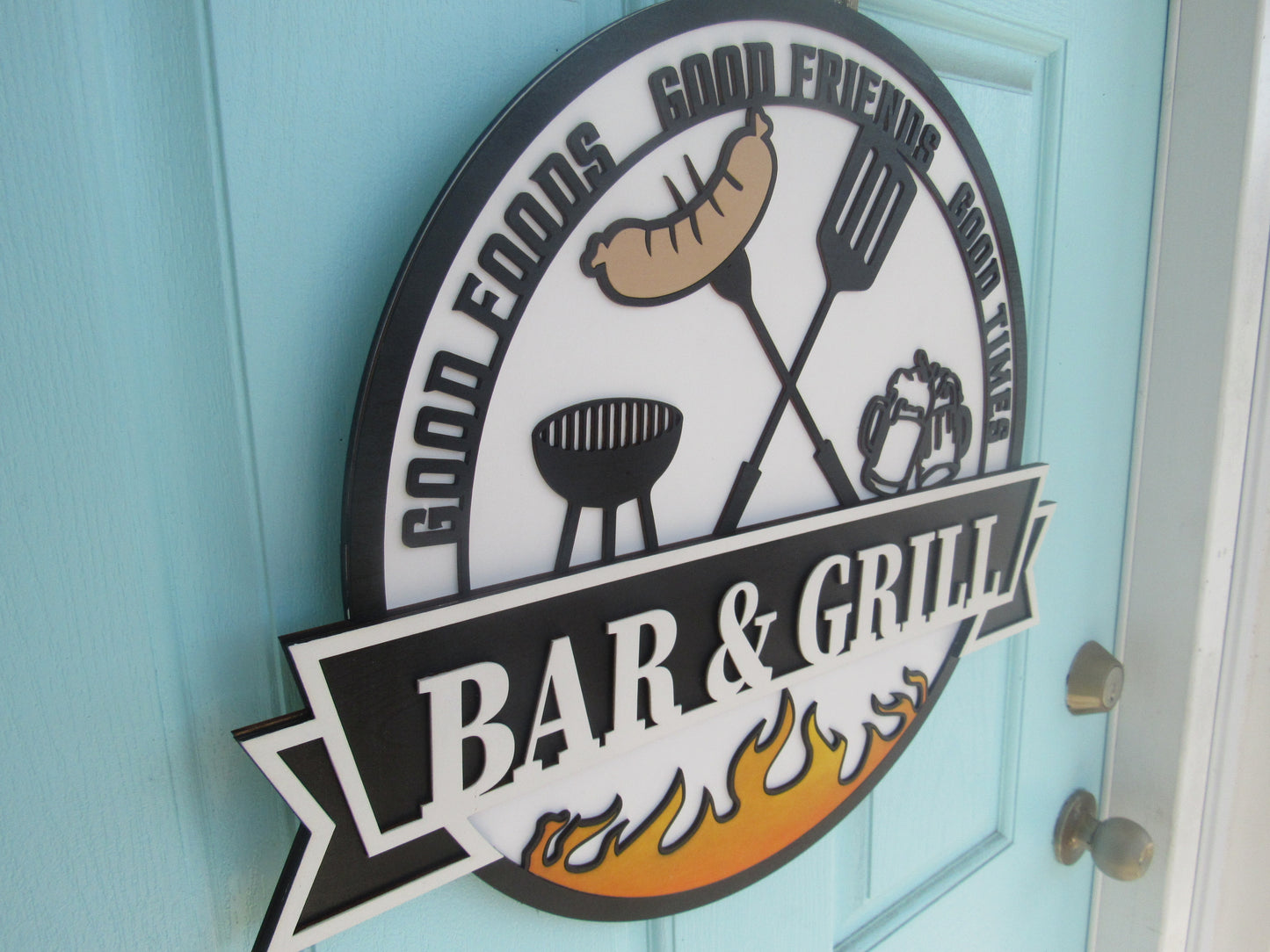 Bar & Grill Hanging Sign – Outdoor BBQ Wall Decor for Patio, Man Cave, Backyard Kitchen