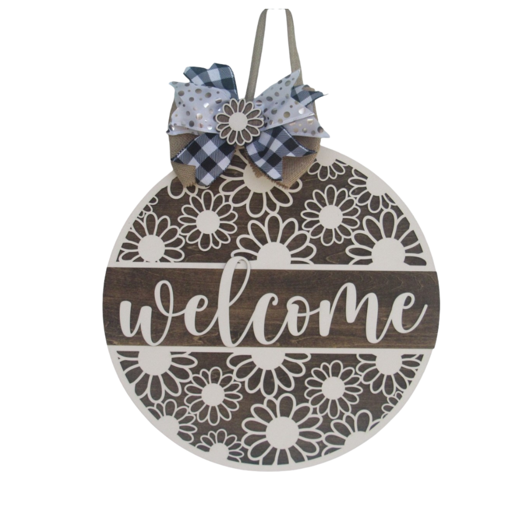 Welcome Summer daisy door hanger on front door