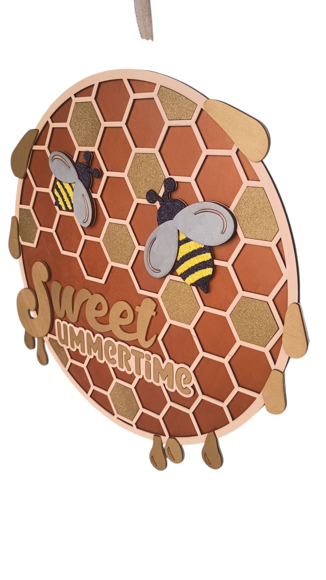 Round bee decor door sign with 3D honeycomb and sparkle